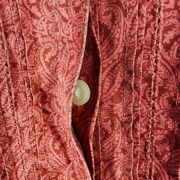 LL Bean Womens Wrinkle Resist Pleated Shirt XL Petite Paisley Hidden Button Pink - Picture 9 of 13